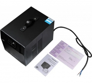 Стабилизатор напряжения IPPON AVR-3000